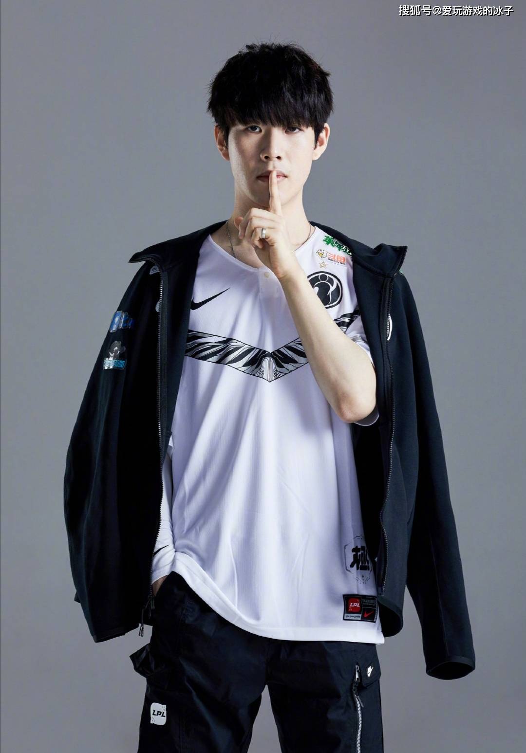 英雄联盟LPL春决：滔搏2：3 惜败京东