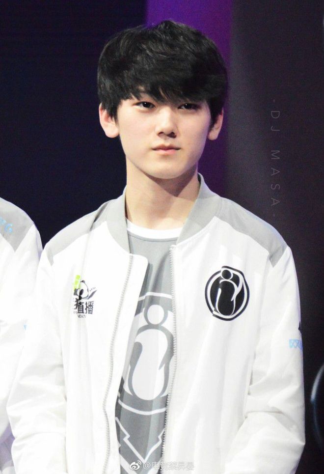 【前瞻】2025 LPL春季赛 BLG vs IG，IG上限更高但状态存疑