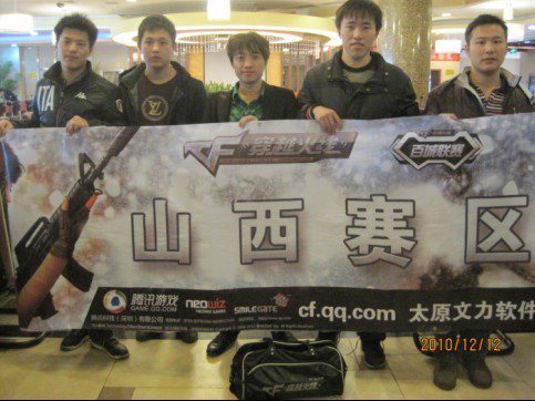 Zeka 是一个纯粹的外行。 Zeus 的标志性英雄 Shen 是纯粹的。 Hanwha Life Esports 4 vs 5 团队消灭了对手，赢得了第一场比赛。